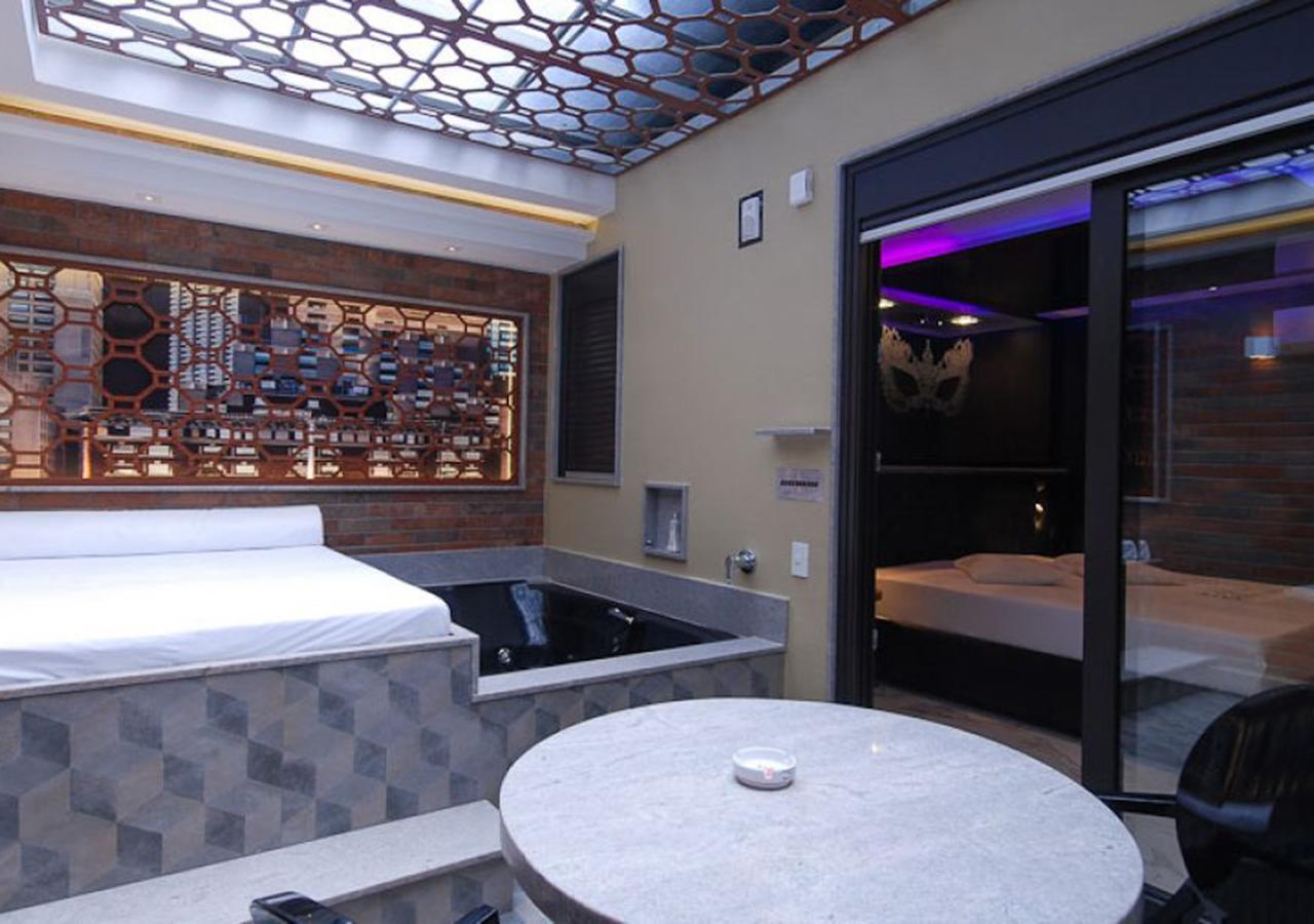 Motel Quo Сао Паоло Екстериор снимка